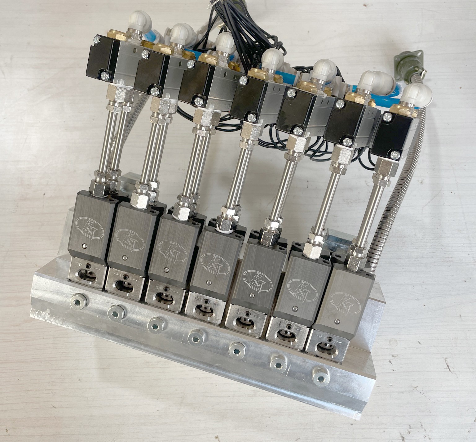 1772243619611782.jpg 1772243619611782.jpg